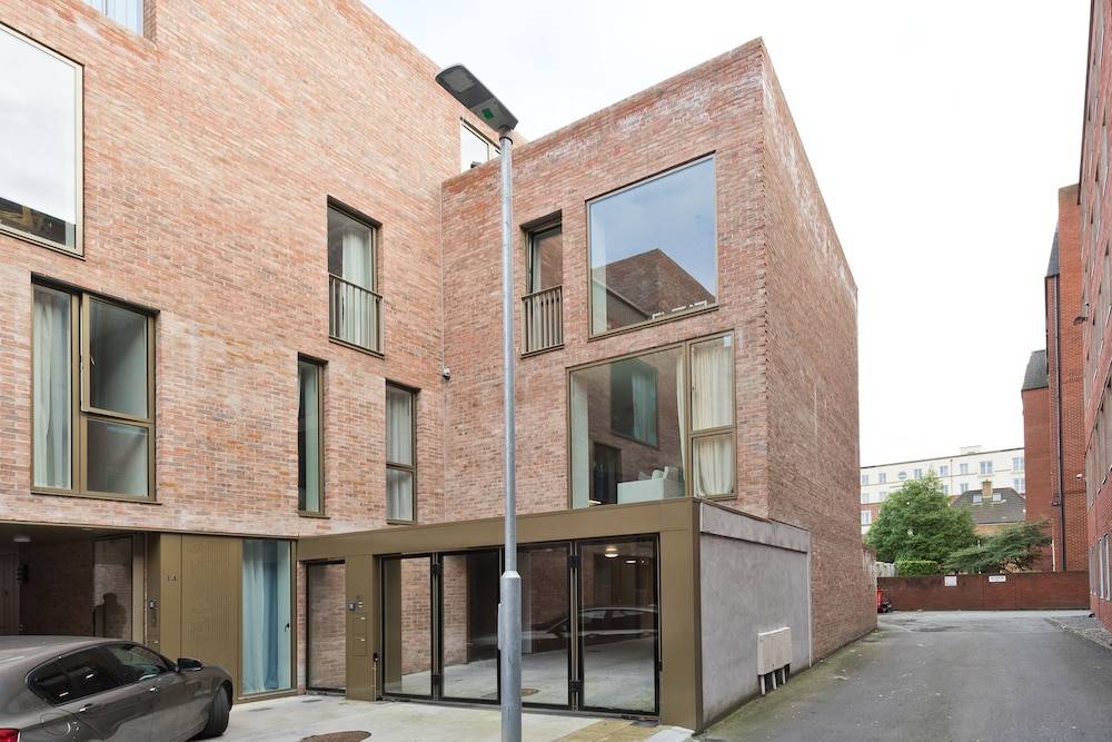 Catalogue image for Gorgeous City Centre Penthouse