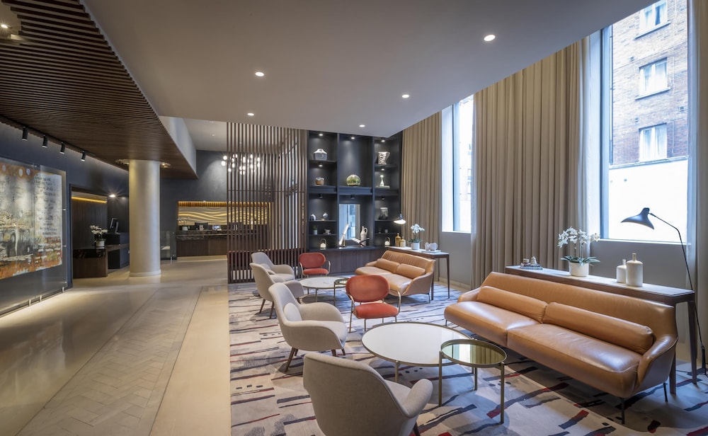 Catalogue image for The Morrison Dublin Curio Collection by Hilton